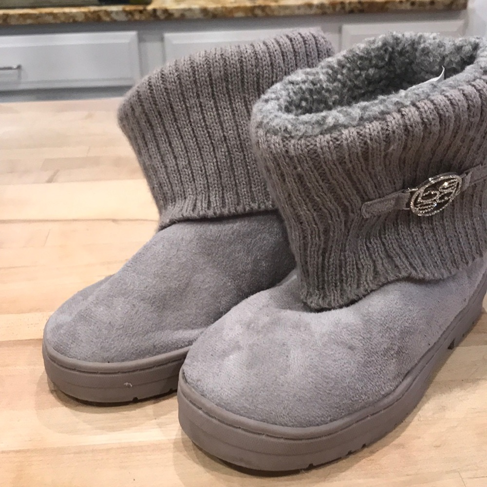 Bebe brand, girls size 1 grey boots. FREE item!